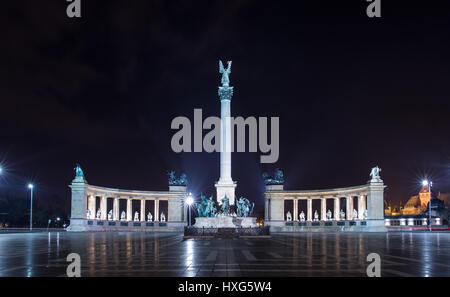 Heroes' Square, Millennium Memorial at night, Budapest, Hungary Stock Photo