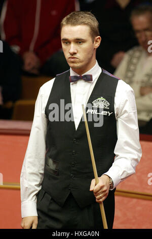 STEPHEN HENDRY SCOTLAND SHEFFIELD SHEFFIELD 30 April 2002 Stock Photo