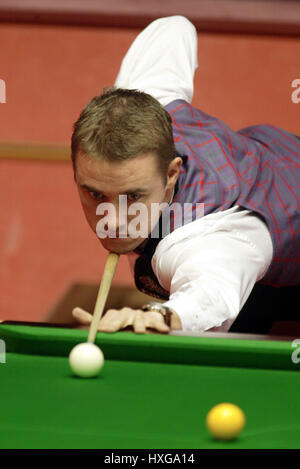 STEPHEN HENDRY SCOTLAND SHEFFIELD SHEFFIELD 30 April 2002 Stock Photo