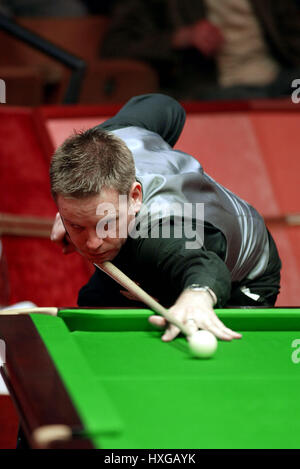 JOE SWAIL N. IRELAND THE CRUCIBLE THEATRE SHEFFIELD 24 April 2004 Stock Photo