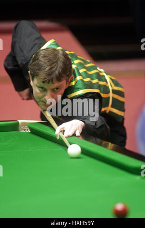 BARRY PINCHES ENGLAND THE CRUCIBLE THEATRE SHEFFIELD 18 April 2005 Stock Photo