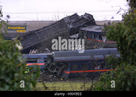 SCENE OF SELBY RAIL CRASH SELBY RAIL CRASH 28 February 2001 Stock Photo