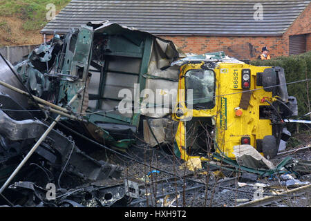 SCENE OF SELBY RAIL CRASH SELBY RAIL CRASH 28 February 2001 Stock Photo