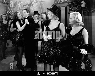 MAUREEN O'HARA, LOUIS HAYWARD, LUCILLE BALL, MARY CARLISLE, DANCE  GIRL  DANCE, 1940 Stock Photo