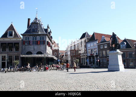 De Waag (1609, Hendrick de Keyser), former weighing house in the city centre of Hoorn, North Holland, Netherlands. Statue of Jan Pieterszoon Coen Stock Photo