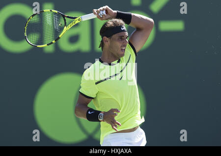 Miami, FL, USA. 28th Mar, 2017. MARCH, 28 - MIAMI, FL: Rafael Nadal (ESP) in action here against Nicolas Mahut(FRA) at the 2017 Miami Open in Key Biscayne, FL. Credit: Andrew Patron/Zuma Wire Credit: Andrew Patron/ZUMA Wire/Alamy Live News Stock Photo