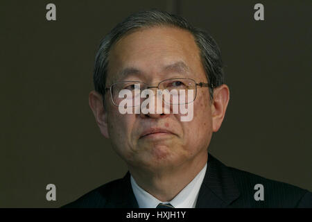 Tokyo, Japan. 29th March 2017. Toshiba Corp. President Satoshi Tsunakawa attends a news conference at the company's headquarters on March 29, 2017, Tokyo, Japan. Tsunakawa announced that Toshiba's Westinghouse Electric Co. had filed for Chapter 11 bankruptcy protection to prevent further loss on its nuclear business in US. Credit: Rodrigo Reyes Marin/AFLO/Alamy Live News Stock Photo