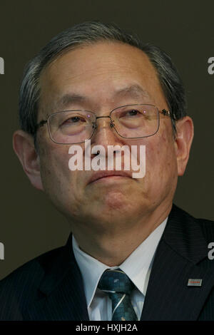 Tokyo, Japan. 29th March 2017. Toshiba Corp. President Satoshi Tsunakawa attends a news conference at the company's headquarters on March 29, 2017, Tokyo, Japan. Tsunakawa announced that Toshiba's Westinghouse Electric Co. had filed for Chapter 11 bankruptcy protection to prevent further loss on its nuclear business in US. Credit: Rodrigo Reyes Marin/AFLO/Alamy Live News Stock Photo