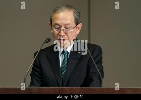 Tokyo, Japan. 29th March 2017. Toshiba Corp. President Satoshi Tsunakawa speaks during a news conference at the company's headquarters on March 29, 2017, Tokyo, Japan. Tsunakawa announced that Toshiba's Westinghouse Electric Co. had filed for Chapter 11 bankruptcy protection to prevent further loss on its nuclear business in US. Credit: Rodrigo Reyes Marin/AFLO/Alamy Live News Stock Photo