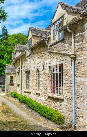 Old house in Burford, England Stock Photo