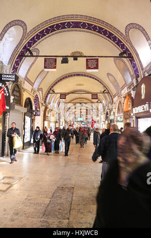 Explore the Grand Bazaar in Istanbul – The Oldest Market in the World -  COLORFUL SISTERS