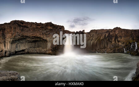 Aldeyjarfoss Waterfall panorama showing basalt columns and pool at the base of the falls, Iceland Stock Photo