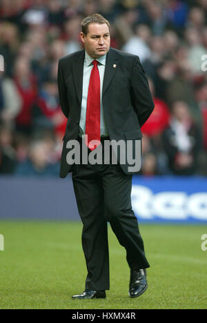 STEVE HANSEN WALES NATIONAL COACH MILLENNIUM STADIUM CARDIFF WALES 22 February 2003 Stock Photo