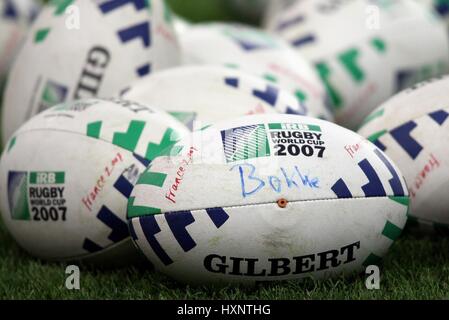 RUGBY BALLS ENGLAND V SOUTH AFRICA STADE DE FRANCE PARIS FRANCE 20 October 2007 Stock Photo