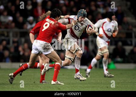 JAMES HASKELL & MIKE PHILLIPS ENGLAND V WALES TWICKENHAM LONDON ENGLAND 02 February 2008 Stock Photo