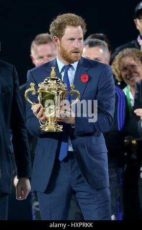 PRINCE HARRY RUGBY WORLD CUP NEW ZEALAND V NEW ZEALAND V AUSTRALIA TWICKENHAM LONDON ENGLAND 31 October 2015 Stock Photo