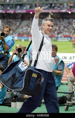 JONATHAN EDWARDS TRIPLE JUMP STADE DE FRANCE ST DENIS PARIS FRANCE 25 August 2003 Stock Photo