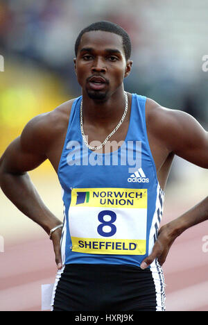 AVARD MONCUR 400 METRES DON VALLEY STADIUM SHEFFIELD 30 June 2002 Stock Photo