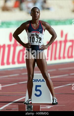 INGER MILLER 200 METRES 24 August 1999 Stock Photo