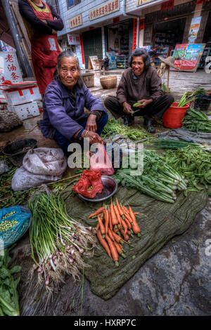 Village market hi-res stock photography and images - Alamy