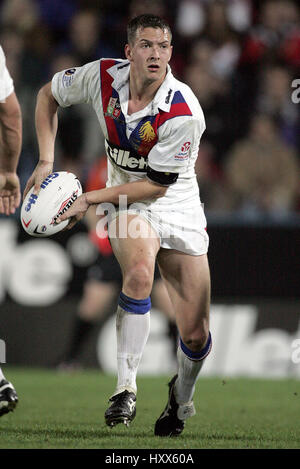 DANNY MCGUIRE GREAT BRITAIN & LEEDS RHINOS MCALPINE STADIUM HUDDERSFIELD ENGLAND 06 November 2004 Stock Photo