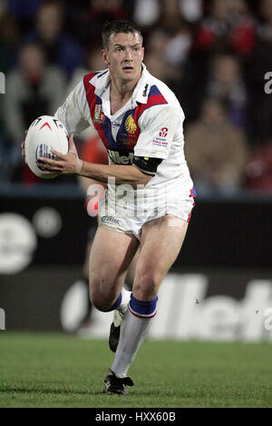 DANNY MCGUIRE GREAT BRITAIN & LEEDS RHINOS MCALPINE STADIUM HUDDERSFIELD ENGLAND 06 November 2004 Stock Photo