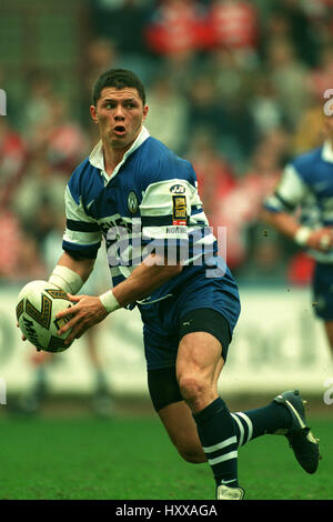 HENRY PAUL WIGAN WARRIORS RLFC 28 April 1998 Stock Photo