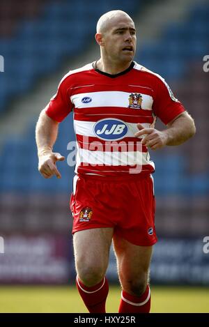 SHANE MILLARD WIGAN WARRIORS RLFC THE HALTON STADIUM WIDNES ENGLAND 01 April 2007 Stock Photo