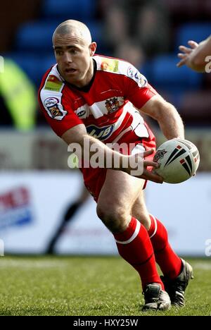 SHANE MILLARD WIGAN WARRIORS RLFC THE HALTON STADIUM WIDNES ENGLAND 01 April 2007 Stock Photo