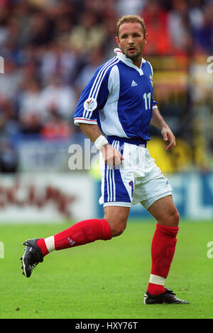 SINISA MIHAJLOVIC YUGOSLAVIA 21 June 2000 Stock Photo - Alamy