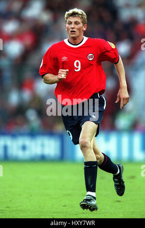 TORE ANDRE FLO NORWAY & CHELSEA FC 18 June 2000 Stock Photo