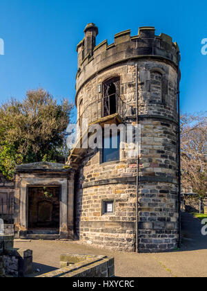 The Watchtower, New Calton Burial Ground, Edinburgh. Built in 1821 to act as a lookout for bodysnatchers and home to a family of 10 until 1931. Stock Photo