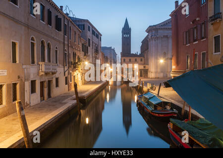 Misty morning in the sestiere of Dorsoduro, Venice, Italy. Stock Photo