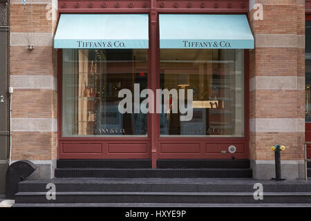 Tiffany e Co. shop exterior in Greene Street in New York. Tiffany is an American internationally renowned luxury jewelry retailer Stock Photo