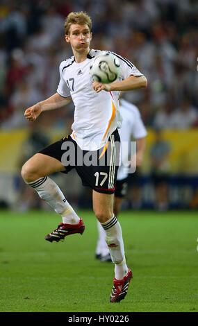 PER MERTESACKER GERMANY & HANNOVER WORLD CUP DORTMUND GERMANY 04 July 2006 Stock Photo