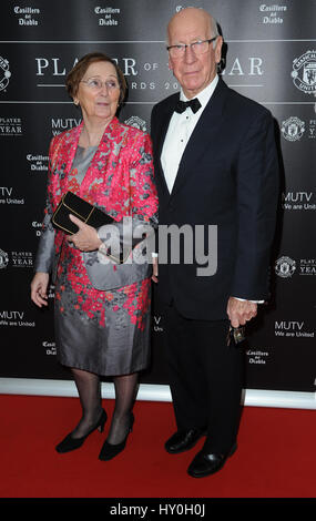 Sir Bobby and Lady Charlton arrive at Manchester United Old Trafford, for Manchester United Player Of The Year Awards Stock Photo