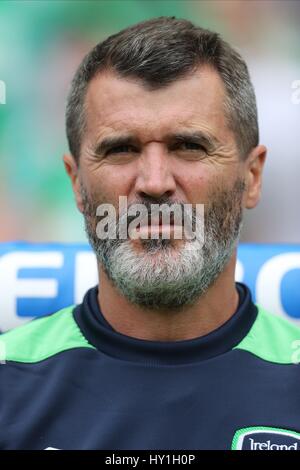 ROY KEANE REPULIC OF IRELAND A REPUBLIC OF IRELAND REPUBLIC OF IRELAND V SWEDEN STADE DE FRANCE PARIS  FRANCE 13 June 2016 Stock Photo