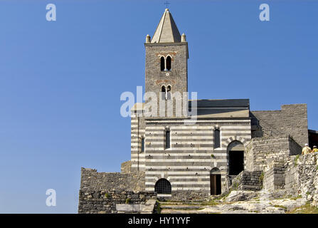 The Chiesa San Pietro in Portovenere in Liguria, North West Italy.  Die Chiesa San Pietro in Portovenere, Ligurien, Nordwestitalien. Die Kirche wurde  Stock Photo