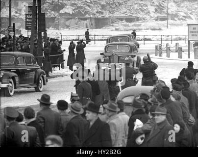 Jan. 25, 1954 - Four Power Conference Berlin. The Soviet Delegation led by Russian Secretary Molotow on the way to the conference building. OPS: Russian cars passing the sectorel boundaries at Postdamer Place. (Credit Image: © Keystone Press Agency/Keystone USA via ZUMAPRESS.com) Stock Photo