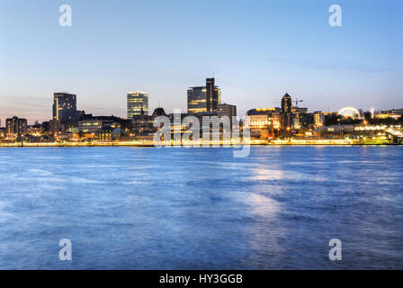 Harbour shore with harbour crown in Hamburg, Germany, Europe, Hafenufer mit Hafenkrone in Hamburg, Deutschland, Europa Stock Photo