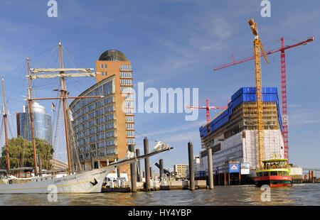 Building site in the Elbphilharmonie and harbour in Hamburg, Germany, Europe, Baustelle an der Elbphilharmonie und Hafen in Hamburg, Deutschland, Euro Stock Photo
