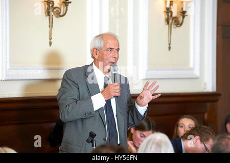 Tom Bower on Broken Vows: Tony Blair at the Oldie Literary Lunch 11-10-16,  – Stock Photo