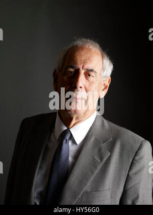 Tom Bower on Broken Vows: Tony Blair at the Oldie Literary Lunch 11-10-16,  – Stock Photo