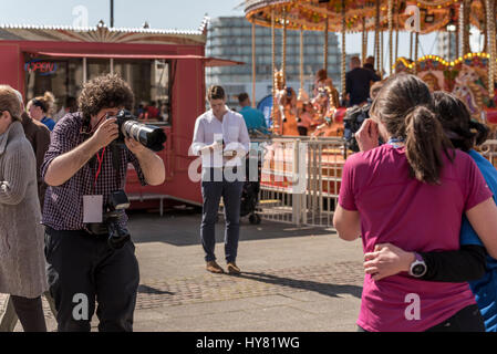 Cardiff, UK. 2nd March 2017. Participants take part in the Cardiff Bay 10k run, on a sunny, warm morning in Cardiff Bay. Over 7000 people entered the race Credit: Gary Parker/Alamy Live News Stock Photo