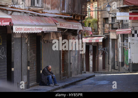 Siesta Mittagszeit Catania Sizilien Italien Stock Photo Alamy