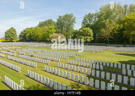 Canadian Cemetery No.2, Neuville-St.Vaast, France. Nearly 3,000, 1914-18 war casualties are commemorated in this site. Stock Photo