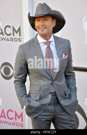 Las Vegas, Nevada, USA. 2nd Apr, 2017. Country singer Tim McGraw attends the 52nd Academy of Country Music Awards on April 2, 2017 at T-Mobile Arena in Las Vegas, Nevada Credit: Marcel Thomas/ZUMA Wire/Alamy Live News Stock Photo