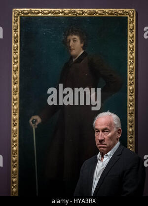 London, UK. 3rd Apr, 2017. Actor Simon Callow with a portrait of Oscar Wilde, 1884, by Robert Goodloe Harper Pennington. Tate Britain opens first ever exhibition dedicated to Queer British art. Queer British Art 1861-1967 marks the 50th anniversary of partial decriminalisation of male homosexuality in England and Wales Credit: Guy Corbishley/Alamy Live News Stock Photo