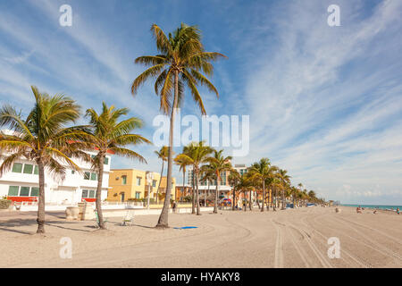 Hollywood Beach, Fl, USA - March 13, 2017: Hollywood Beach Broad Walk on a sunny day in March. Florida, United States Stock Photo