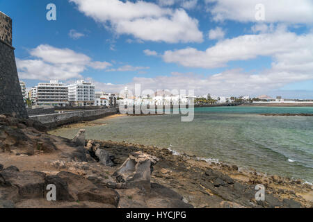 Hauptstadt Arrecife, Insel Lanzarote, Kanarische Inseln, Spanien |   the island capital Arrecife,  Lanzarote, Canary Islands, Spain Stock Photo